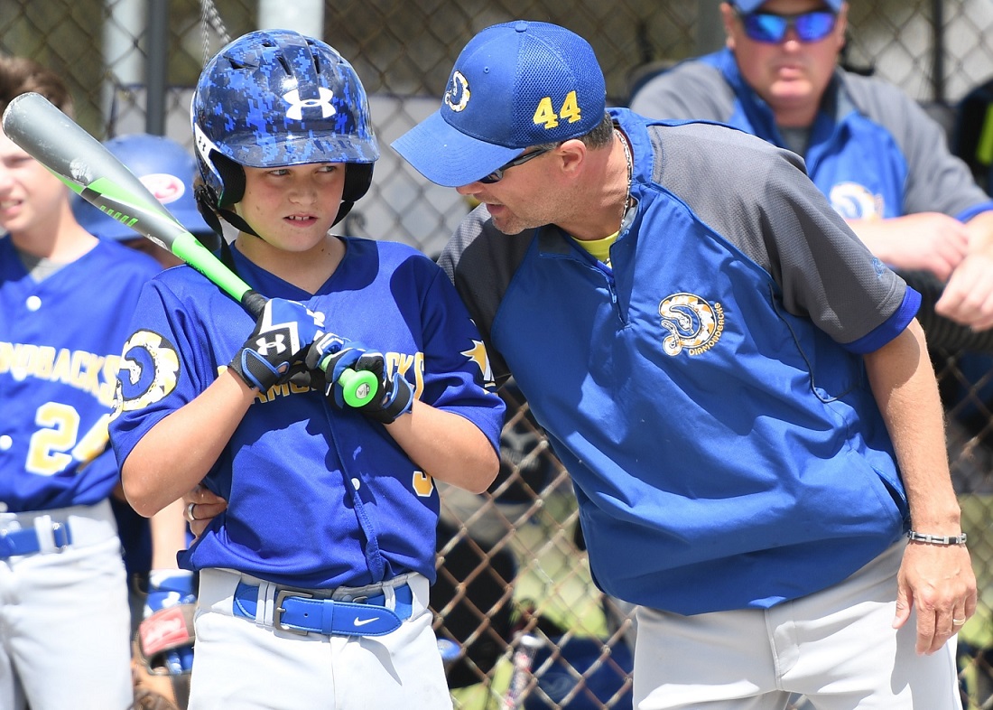 Norton talks talks with coach Dos Santos