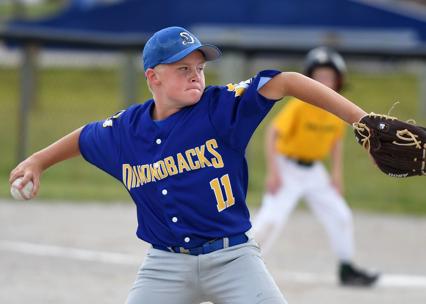 Ryker Daniel pitches