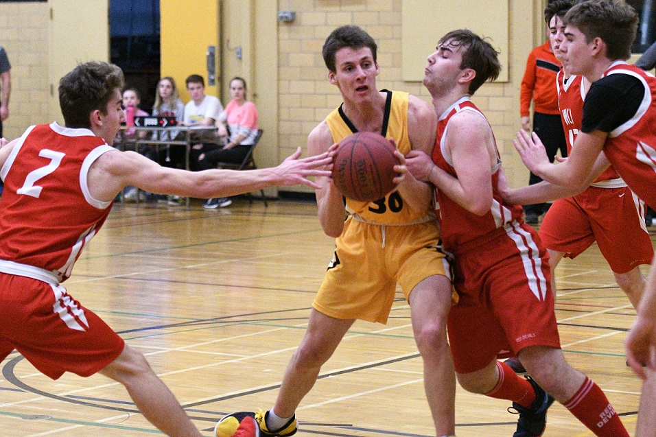 TVRA SE 1A boys' hoops finals